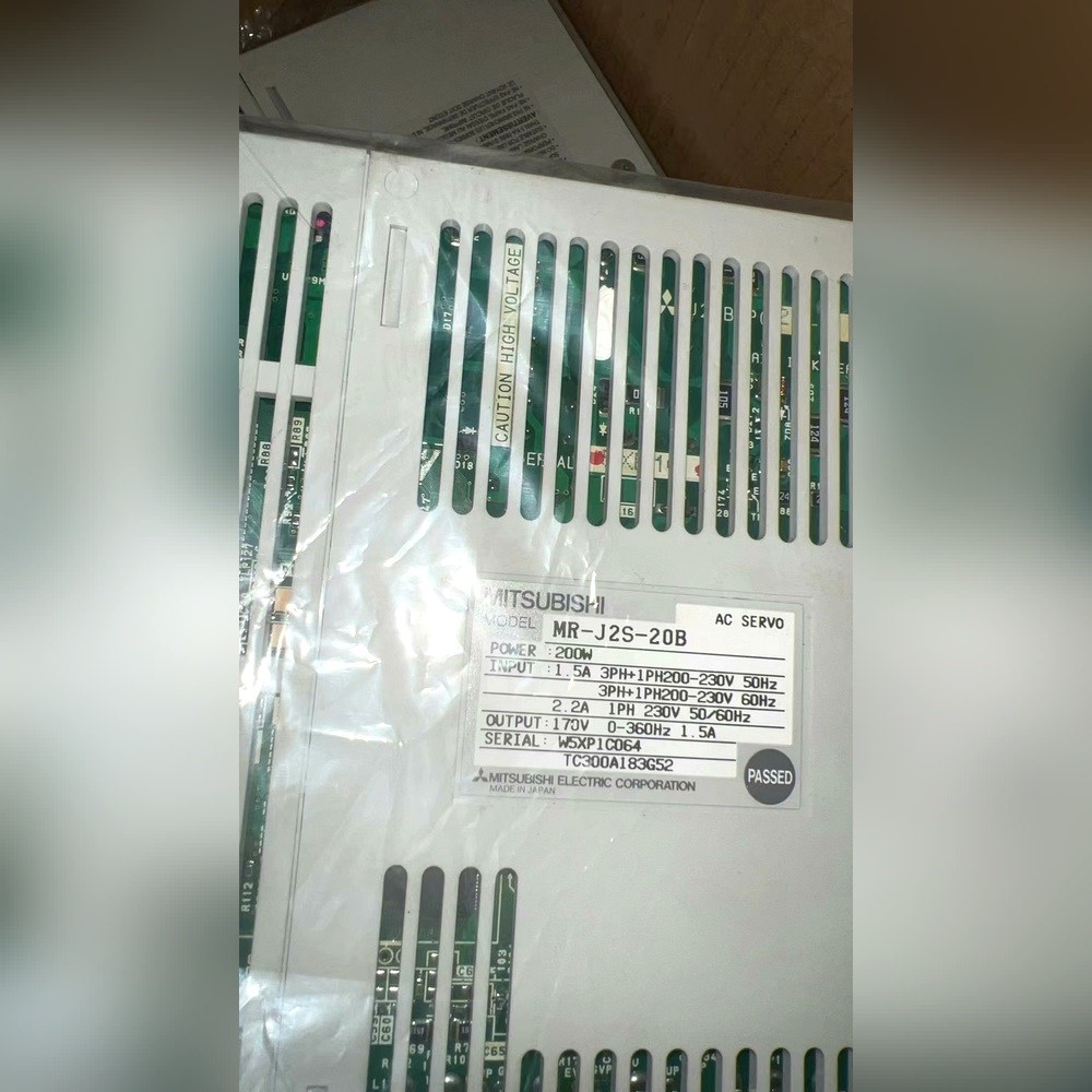 三菱驱动器MR-J2S-20B 议价