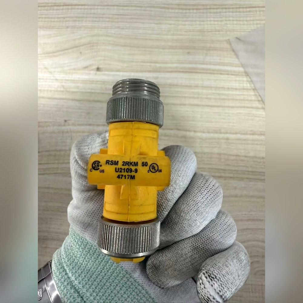 RSM 2RKM 50 U2109-9 4717M Conn 议价