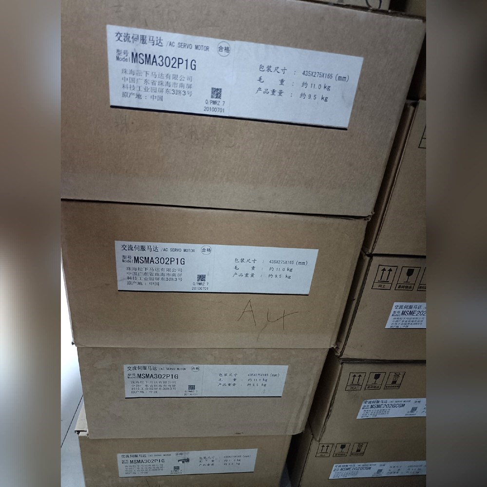 原装A4 MSMA302P1G 3KW伺服电机 议价