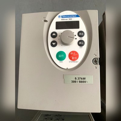 施耐德ATV302系列变频器ATV302H037N4 0.3 议价