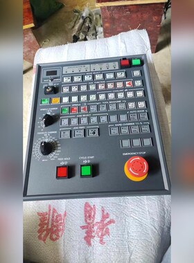 UMV500-M80 操作面板 议价