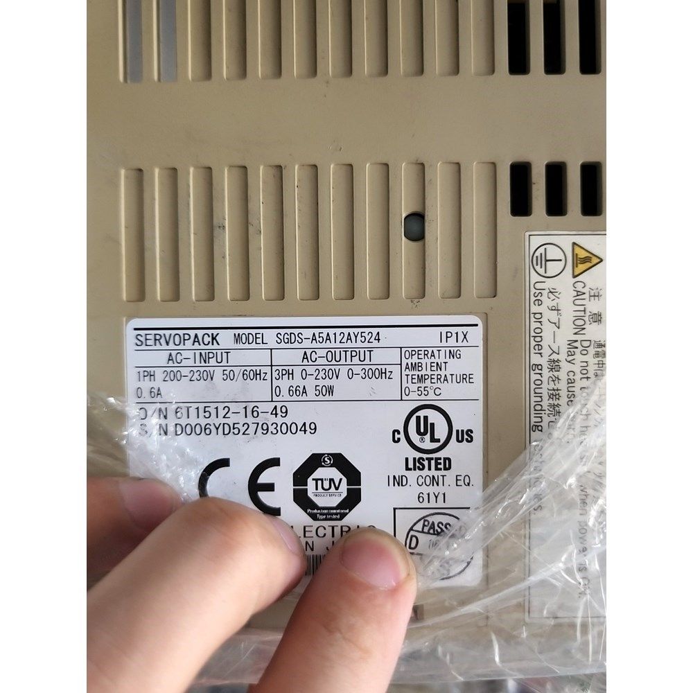SGDS-A5A12AY524安川驱动器功能包好质保3个月 议价