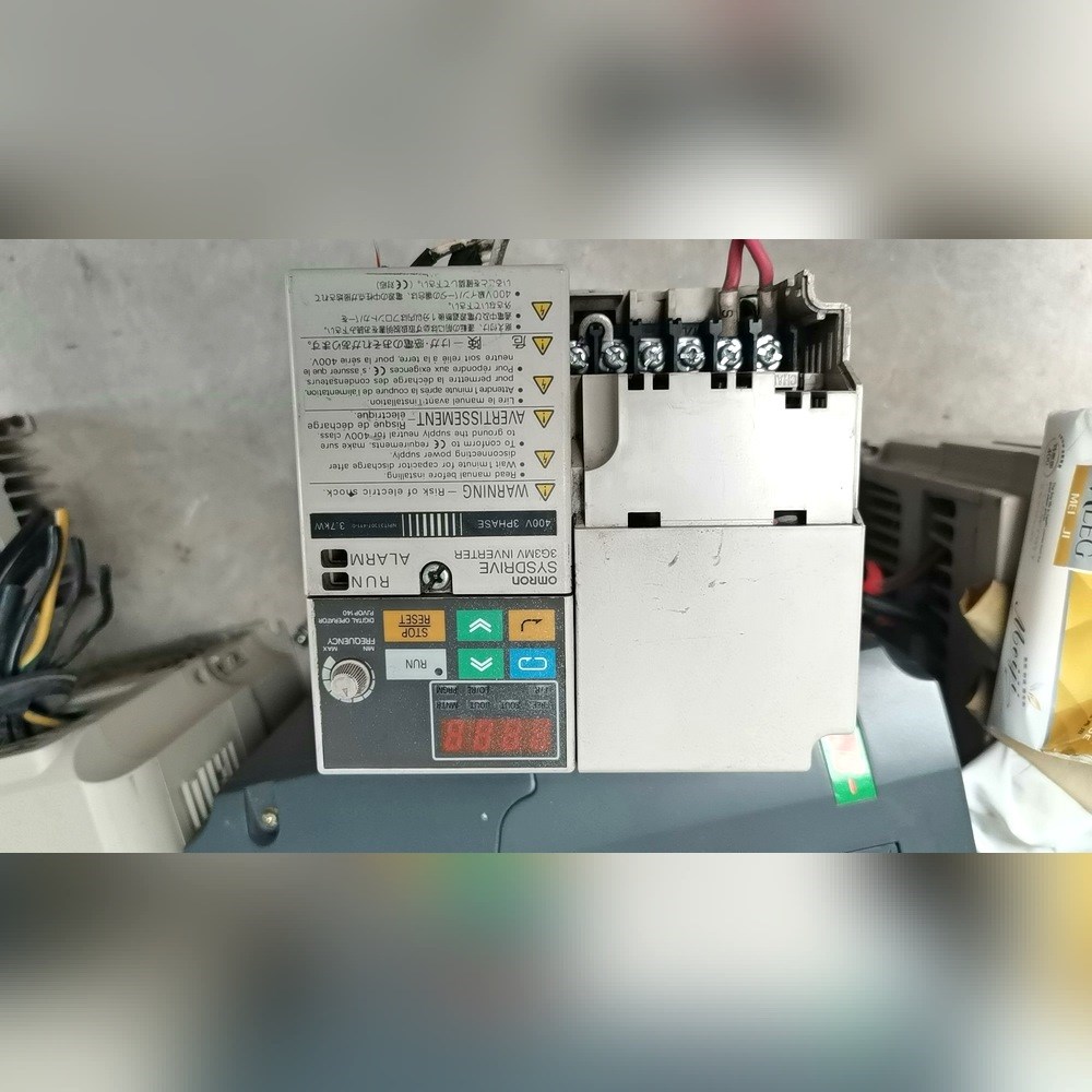 变频器 3G3MV-A4037 3.7KW实物 议价