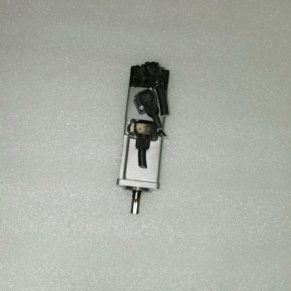 R88M-K10030T-BS2 伺服电机 测试包好 议价