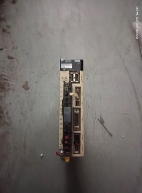 安川SGDV-2R8A11B002000400w伺服驱动器 议价