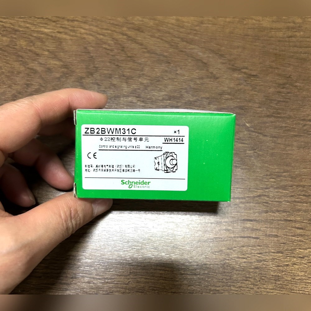 施耐德 ZB2BWM31C施耐德 特价出 议价