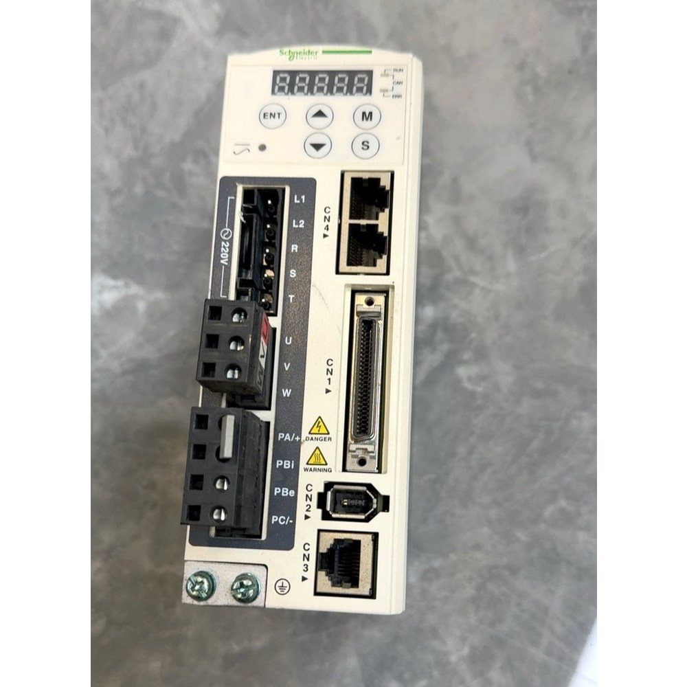 施耐德驱动器LXM23AU04M3X原装包好实物图 议价