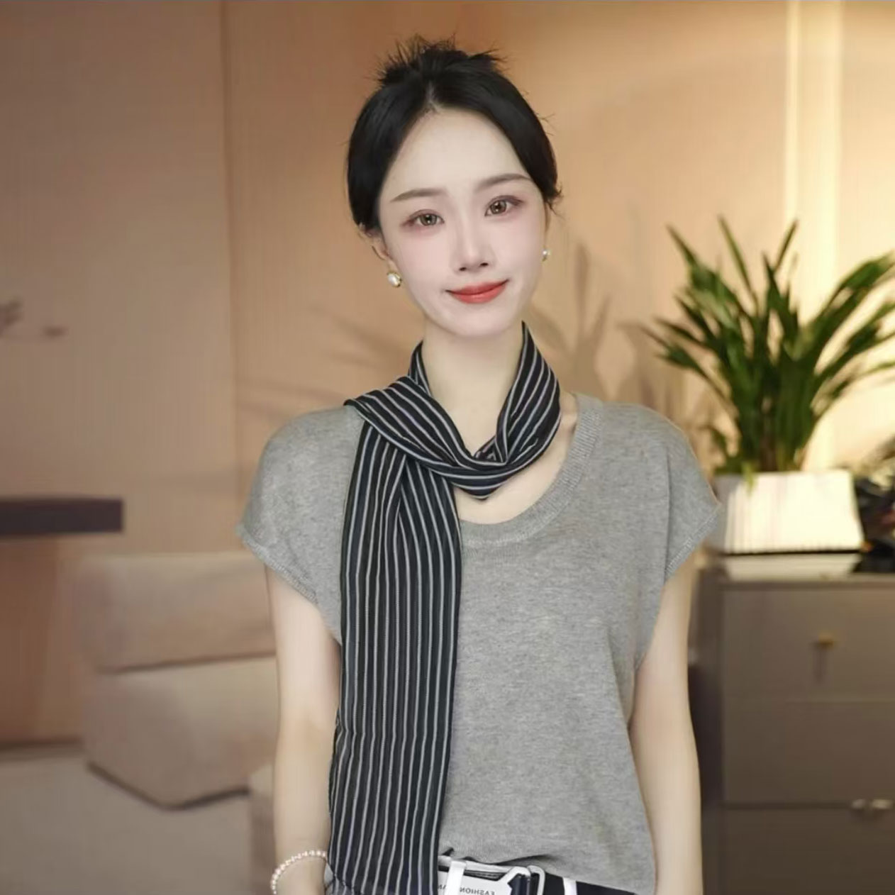 乔其双绉小飘带黑白条纹丝巾薄款