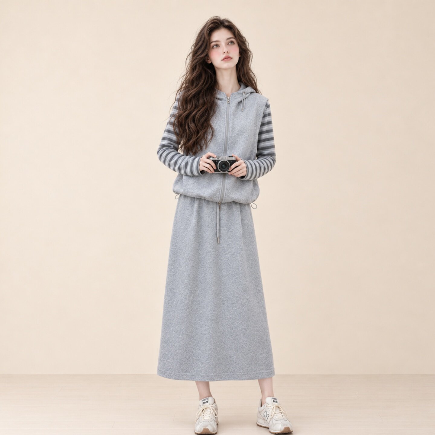 LUM 灰色连帽马甲条纹打底衫半身裙套装女秋季新款减龄休闲三件套