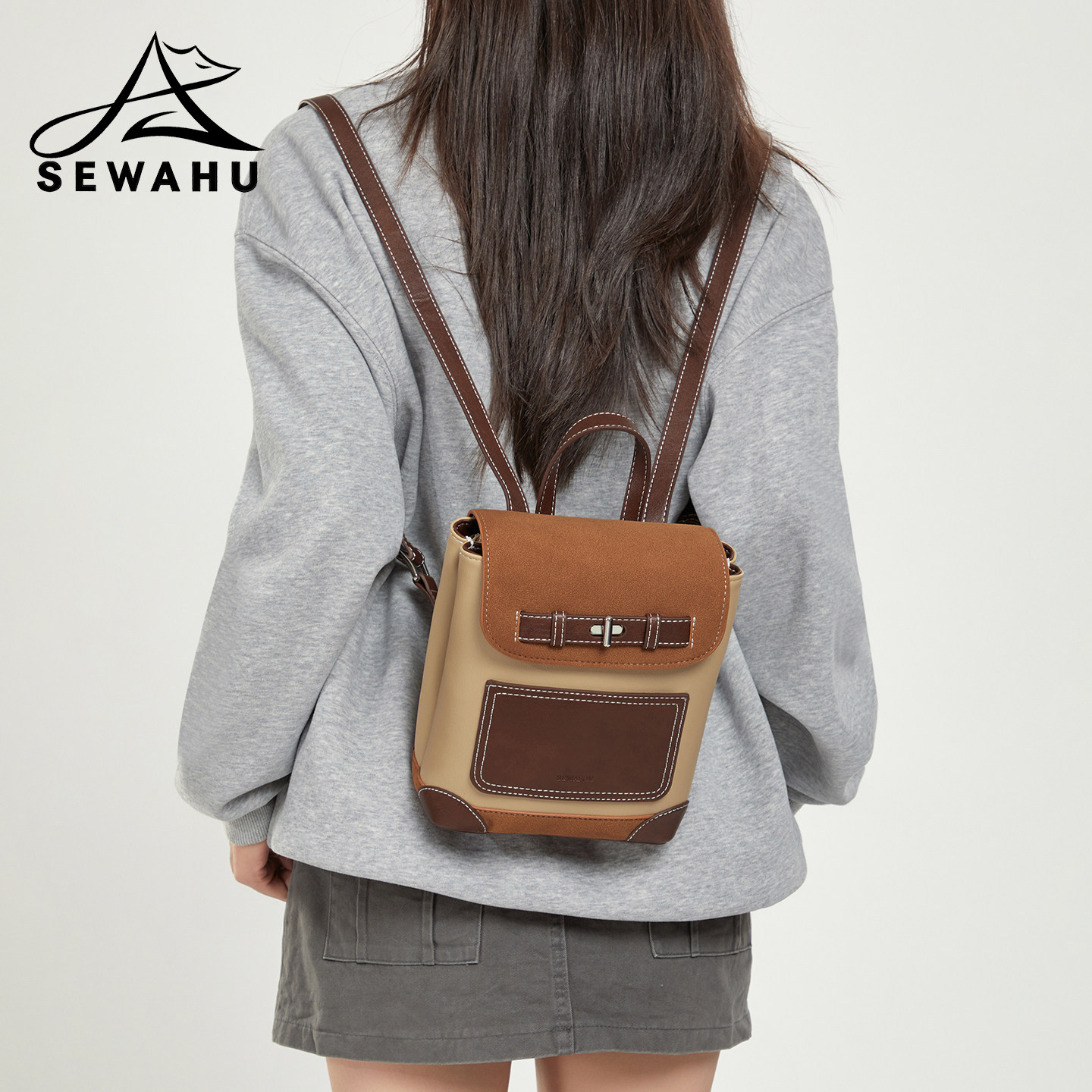 高级感小众皮质小背包女生2026新款通勤小型双肩包日常通勤百搭女