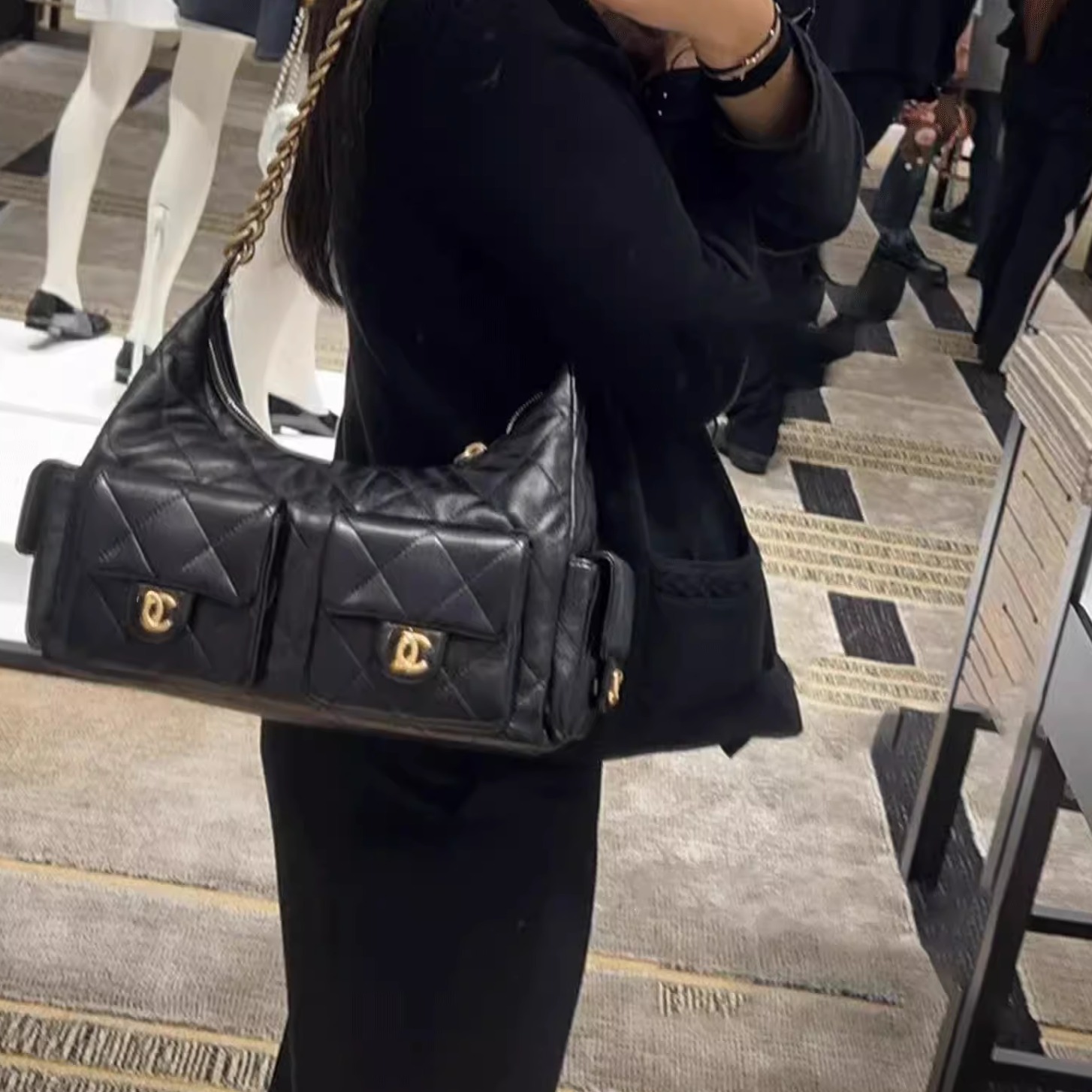 严选塔尖 25S新款荔枝牛皮25bag嬉皮Hobo抽绳链条包25K斜跨包1031