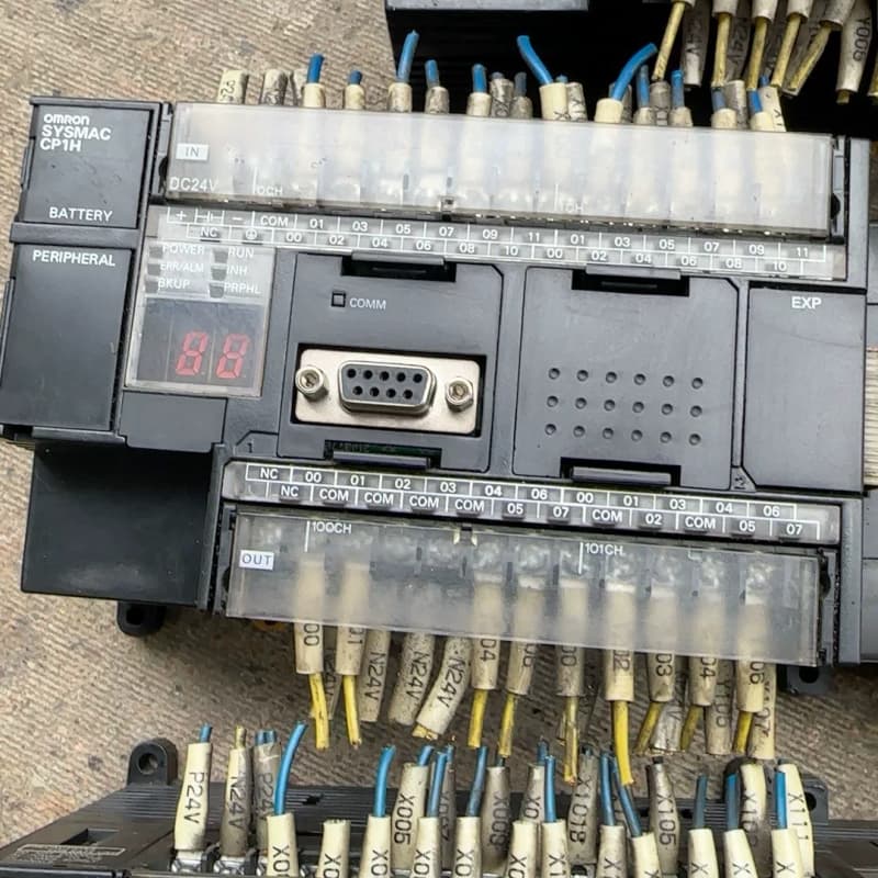 PLC CP1H-X40DT-D 二手拆柜 成色如图--议价商品