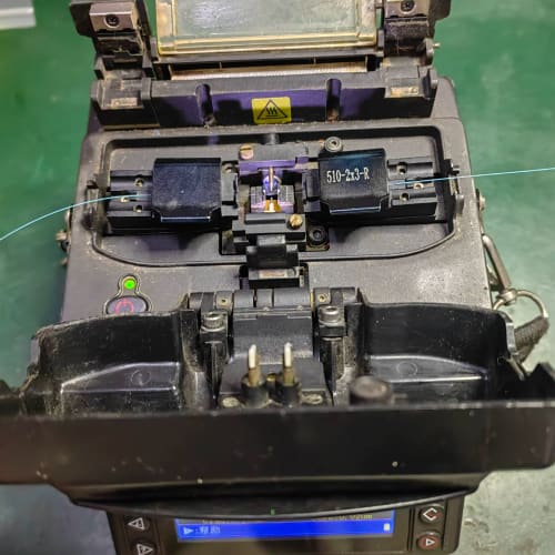 南京吉隆KL-500光纤熔接机,四马达,支持芯纤对齐,功能正--议价