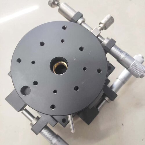 80XYR三轴手调微调平台 台面80*80mm XY轴行--议价商品