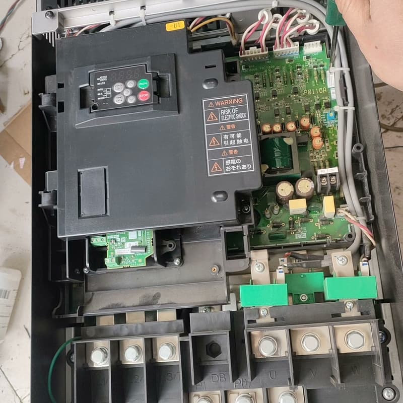 富士F2S-45KW重载变频器一台,成色不错,功能包好,看着--议价商