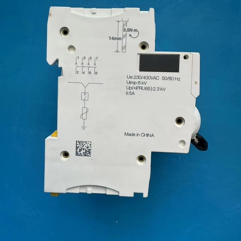 施耐德浪涌后备保护器iSCB2 65H2，4P四极，二手拆机--议价商品
