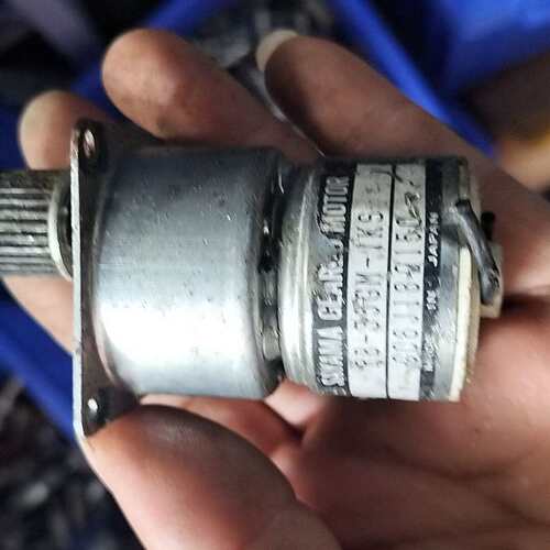 出闲置的SAYAMA齿轮电机，型号是RB-35GM-1KS，--议价商品