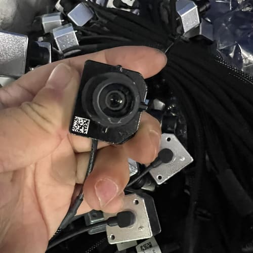 LAN-70020011理想汽车头。,单价50元一个,1--议价商品
