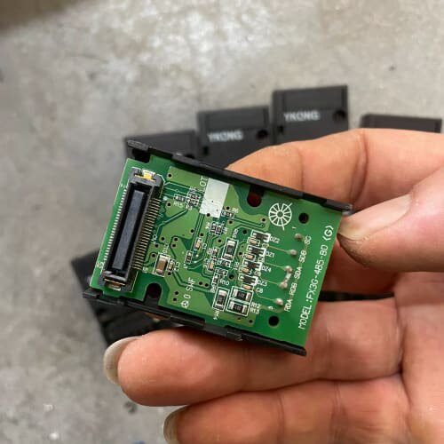 三菱PLC FX3G-485-BD，成色如图，功能包好，50--议价商品