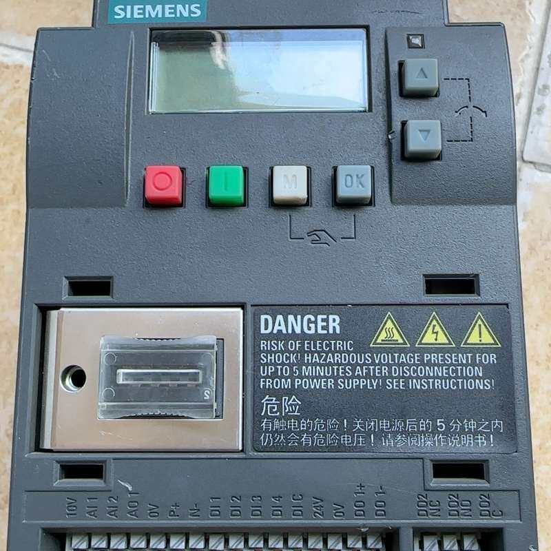 西门子变频器6SL3210 5BE17-5UV0一台，无拆无--议价商品