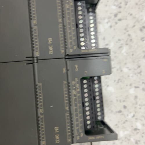 西门子模块6ES7 288-2DR32-0AA0 EM DR--议价商品