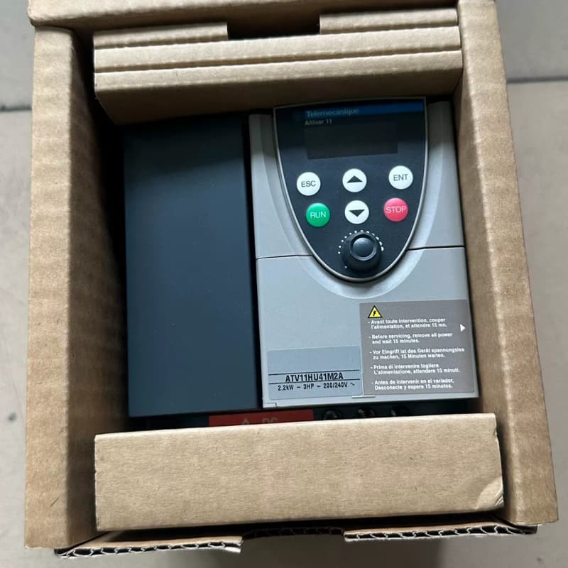 施耐德变频器ATV11HU41M2A 实物图拍摄--议价商品