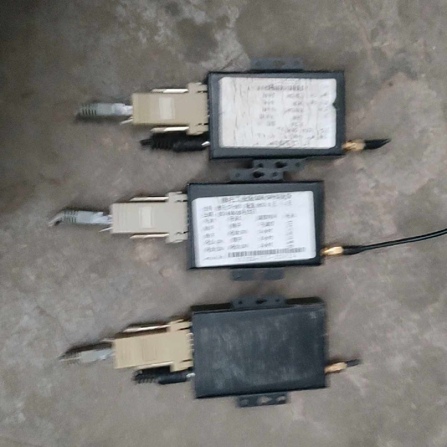 议价--德拖工业级GSM/GRRS设备型号DT-968，成色见图。