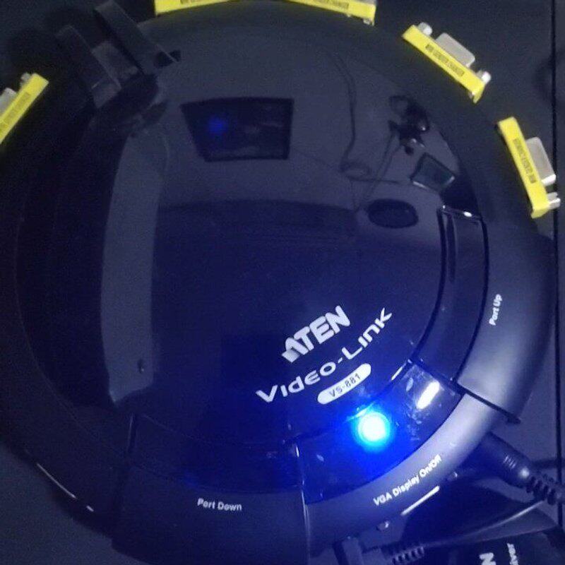 ATEN宏正视频切换器 VS-881--议价商品