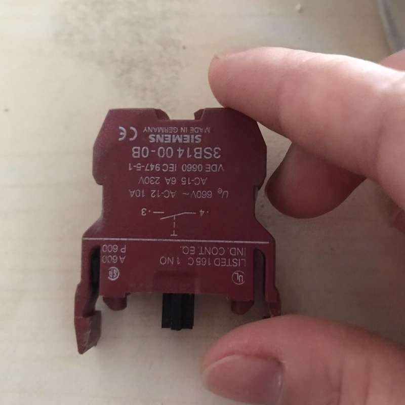 西门子按钮触头触点3SB1400-0B 常开 拆机件,数量2--议价商品