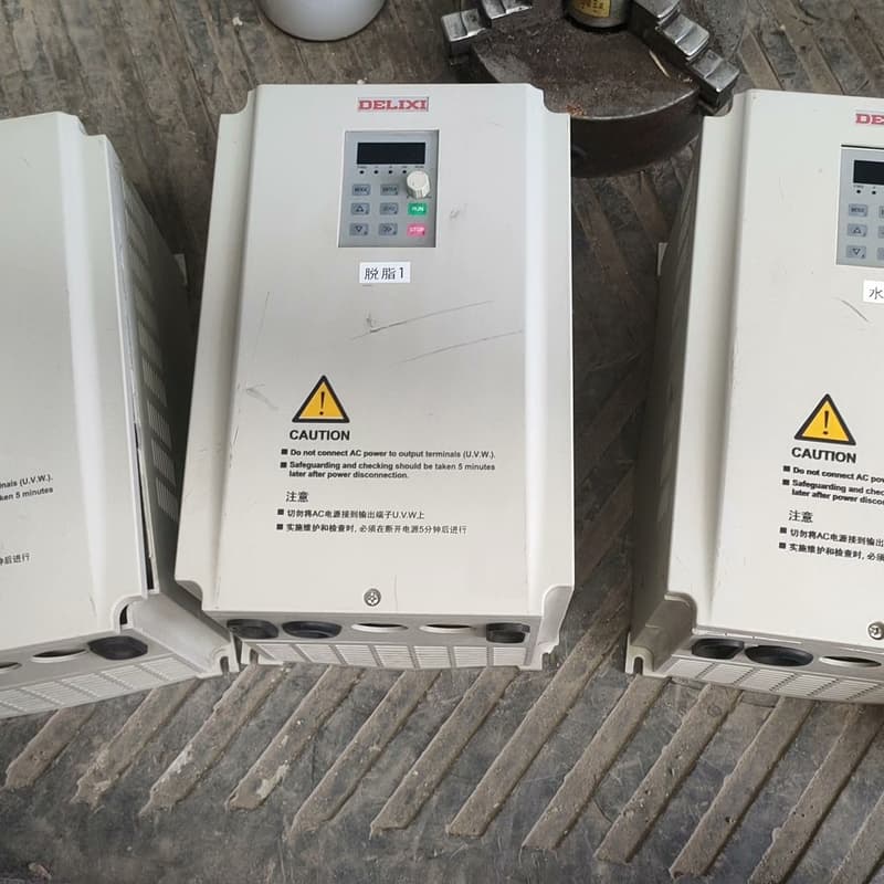 德力西I9200-7.5KW重载变频器七台,成色自定义,--议价商品