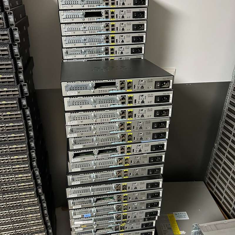 思科Cisco 1921 1921/K9 多业务路由器,成色--议价商品