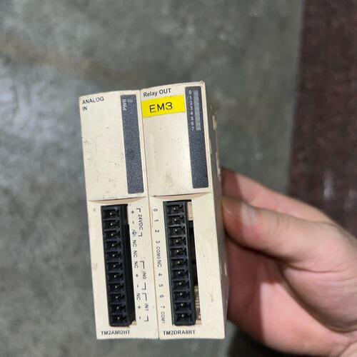 施耐德PLC，TM2DRA8RT，TM2AMIHT，如图2个--议价商品