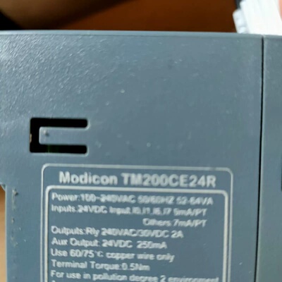施耐德plc，TM200CE24T，800元，实物图拍摄，需--议价商品