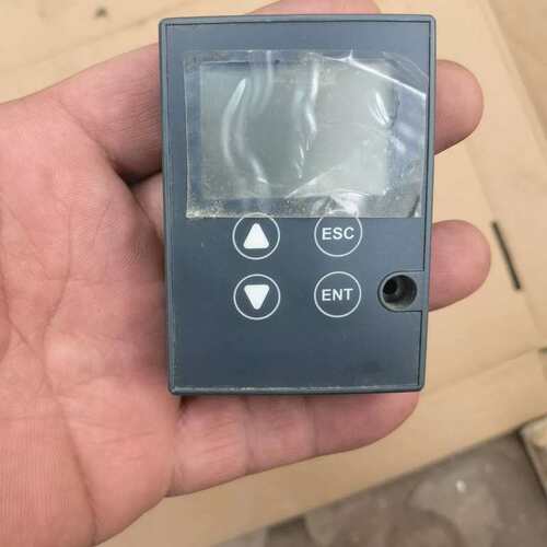 施耐德面板一个处理，VW3G48101--议价商品