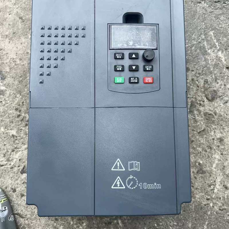 深圳台达贴牌浙江安川变频器22kw（G9300-22G4/3--议价商品