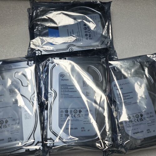 希捷ST机械硬4T3.5寸全新库存ST4000VX007--议价商品