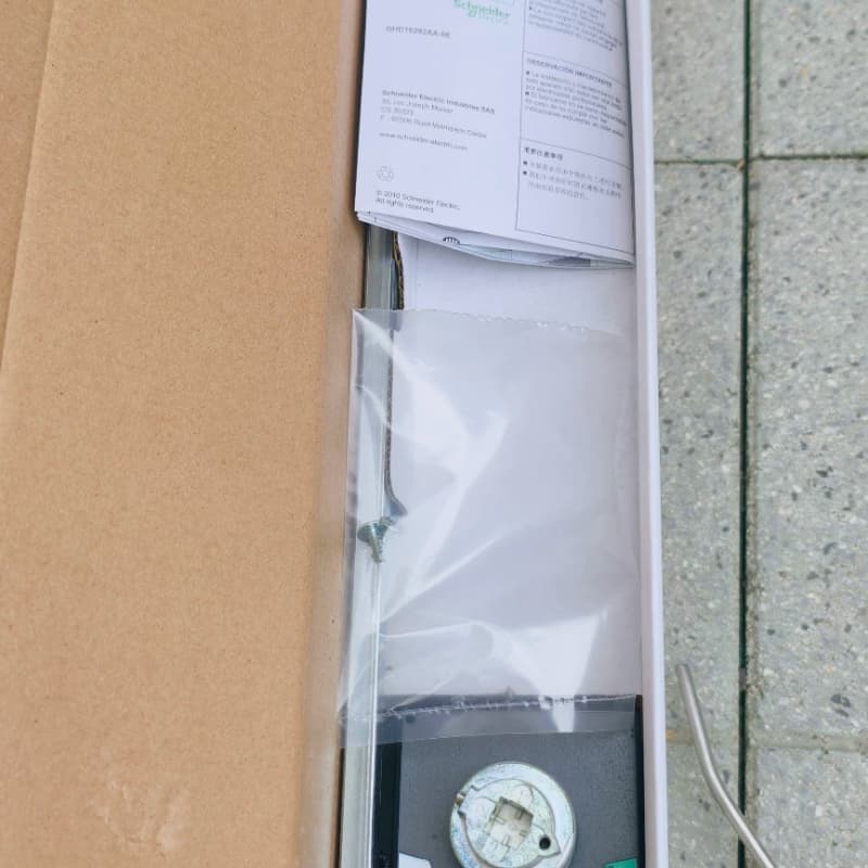 施耐德断路器延伸旋转手柄,型号LV429338,NSX100--议价商品