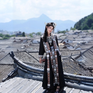 新款苗疆少女黑色刺绣民族风服饰苗族服装头饰项圈异域风么么茶新