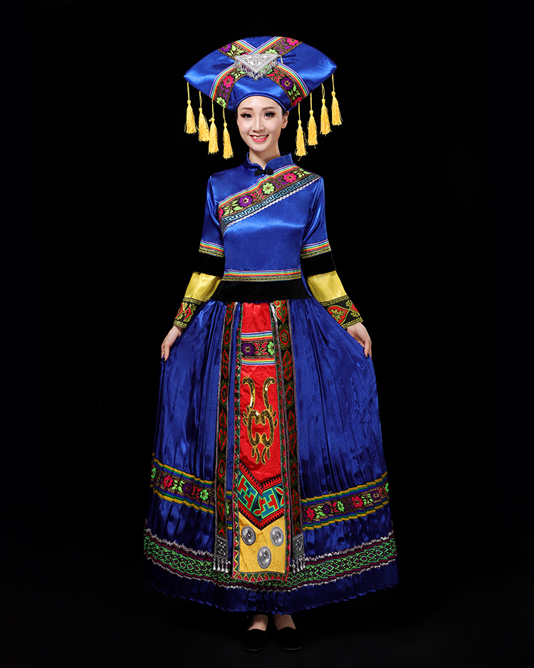 新款壮族服装女演出民族风长裙款广西三月三少数民族舞蹈表演服装