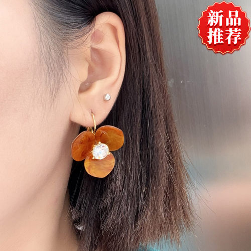 复古焦糖色四叶草耳扣女