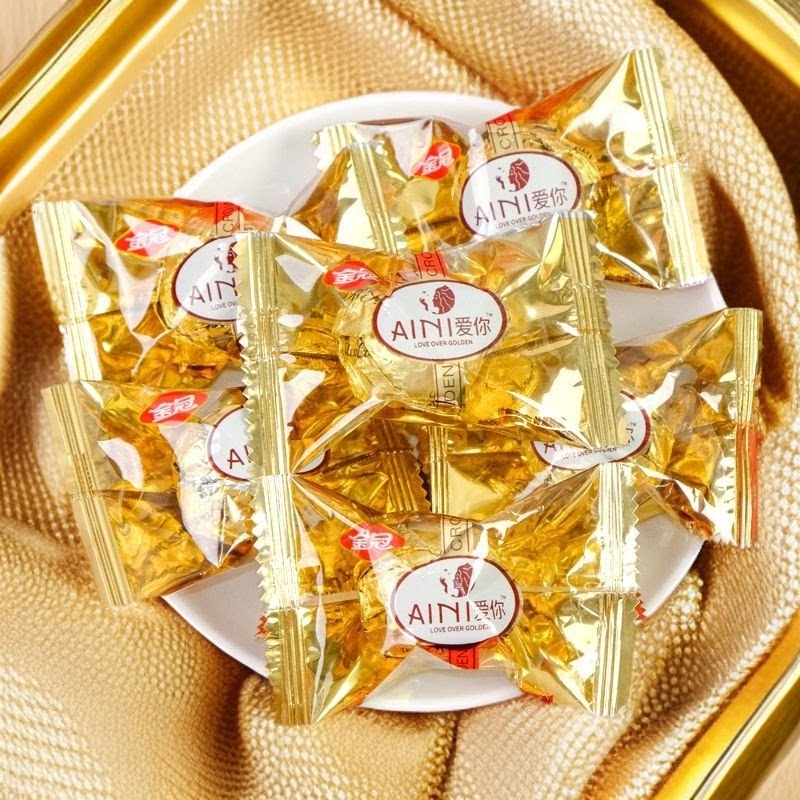 金冠爱你巧克力果仁球结婚庆喜糖高档金色包装糖果散装代可可脂