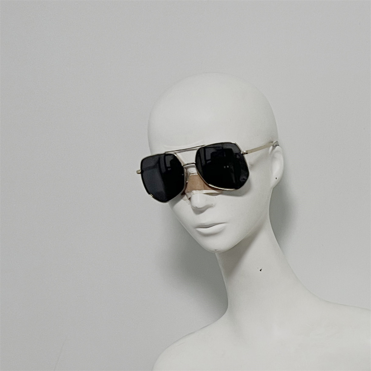 马蚁 钛金属框配真牛角超超大框太阳镜 明星款墨镜 偏光彩膜 INS