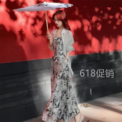 高级感气质洋装女夏季新款轻薄长袖防晒衬衫碎花吊带长裙两件套