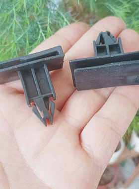 适用于凯迪拉克SLS赛威XT5ATSLCT6XT4裙边下边梁侧裙饰板卡扣卡子