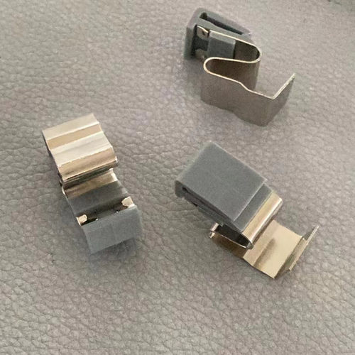 天鸿卡扣适用三菱东南汽车油箱盖