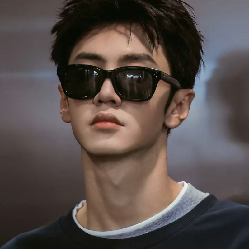 粗框高级感简约眼镜欧美日韩太阳镜网红明星同款复古装饰显瘦墨镜