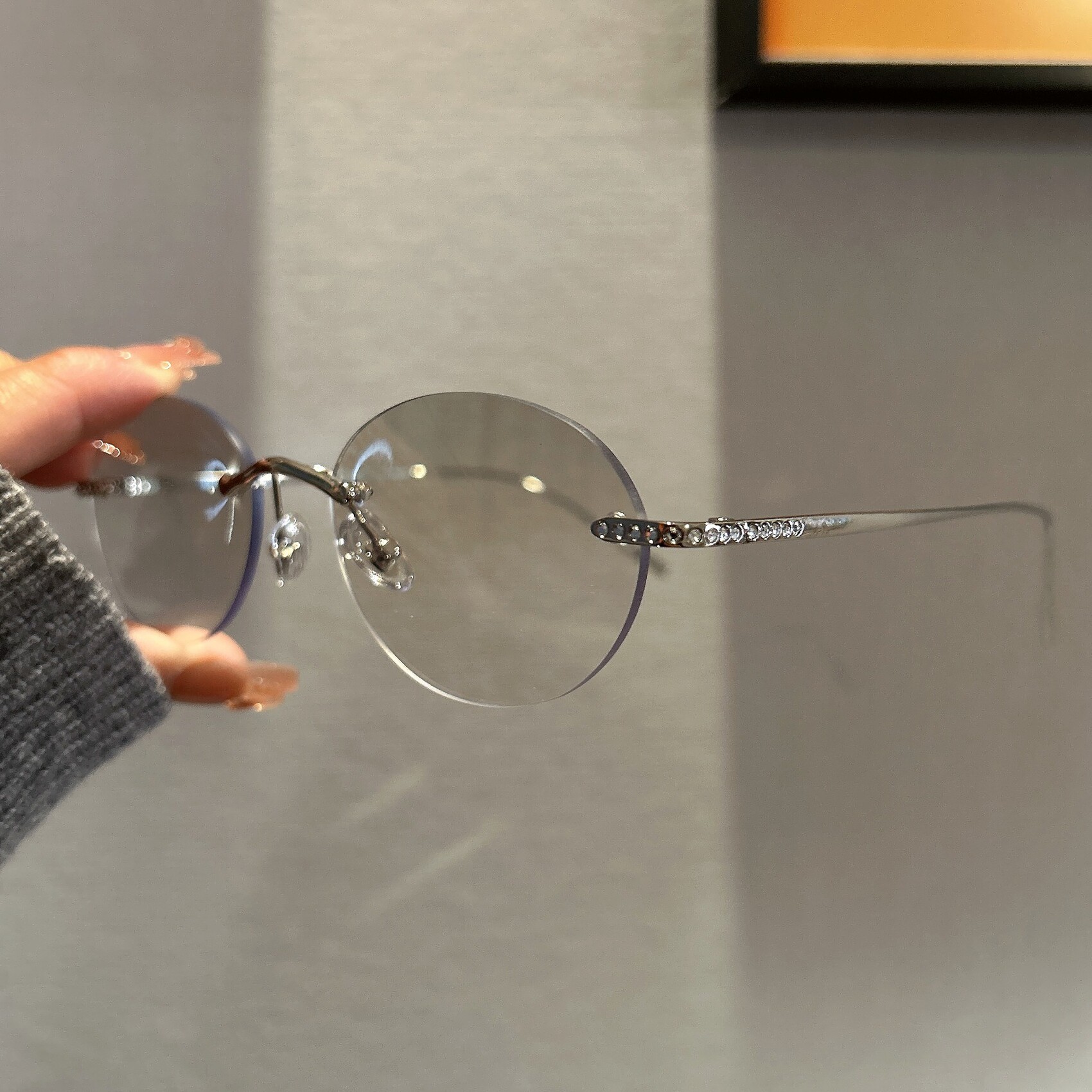 韩系复古金属椭圆形太阳眼镜女老钱风防蓝光平光装饰镶钻镜腿墨镜