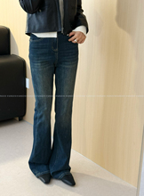 裤型绝了！显瘦显高显腿长！复古弹力喇叭牛仔裤拖地裤女