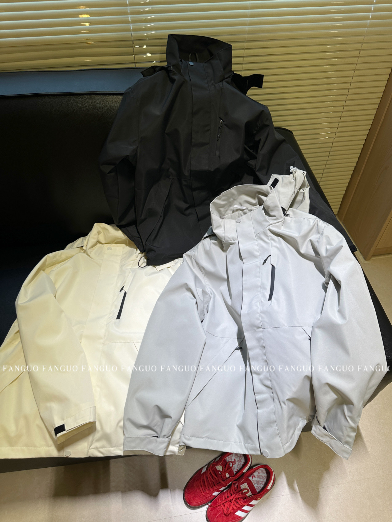 墙裂推荐！经典运动户外冲锋衣防水夹克外套男女情侣款 2024新款,女装/女士精品,短外套,淘宝优惠券,粉丝福利购,淘宝优惠卷