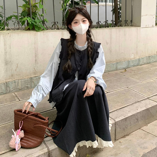衬衫+荷叶边格子马甲半身裙套装